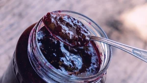 Dżem borówkowy z tego przepisu zrobisz bez cukru. Smak jak u babci 