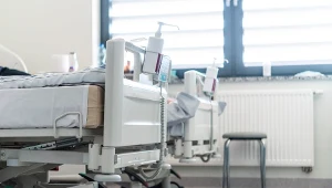 Hospicja z problemami? Media o wstrzymaniu nowych przyjęć