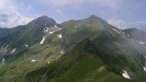 Fogarasze porównuje się do Tatr, ale są trudniejsze i dziksze