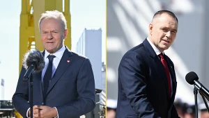 Premier Donald Tusk i prezydent Karol Nawrocki na uroczystości w Gdyni