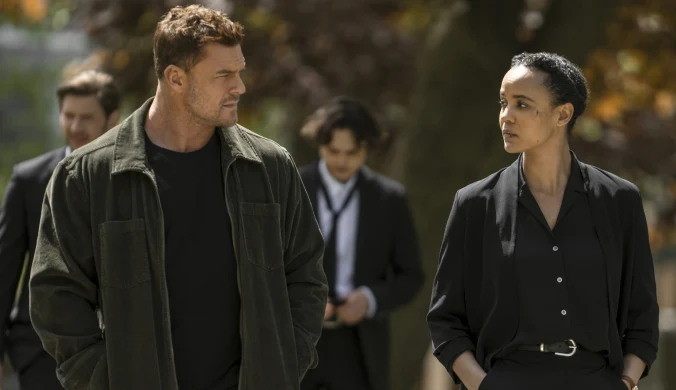 "Neagley": Alan Ritchson, Maria Sten