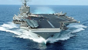 Potężny lotniskowiec USS George Washington popłynie do Iranu