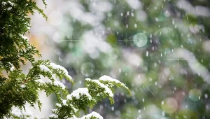 W górach spadnie deszcz ze śniegiem. Ponadto przymrozki i powrót upałów
