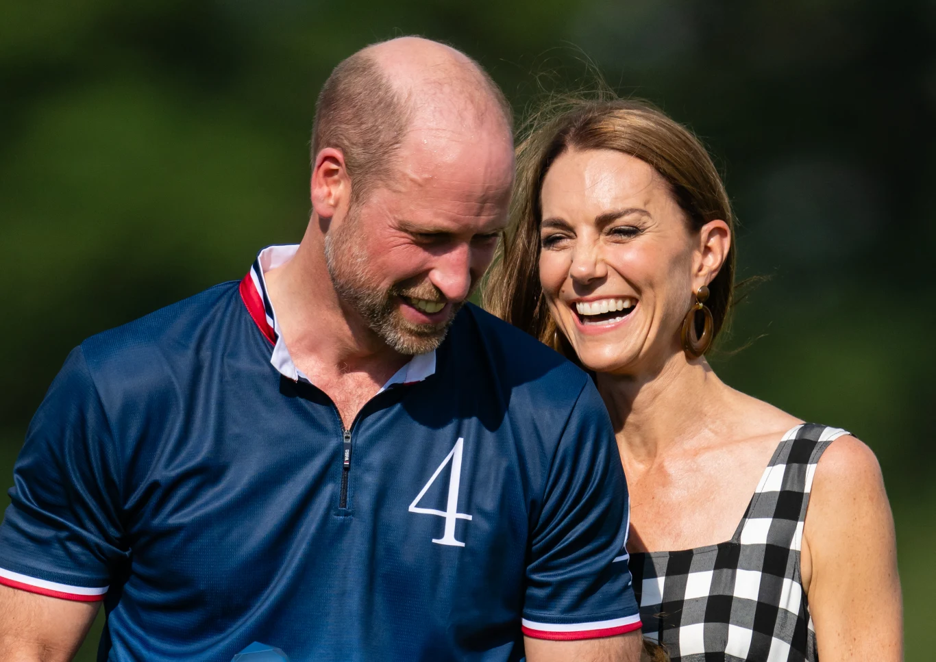 Przed Kate i Williamem spore wyzwanie Księżna Kate stopniowo wraca do pełni obowiązków. W listopadzie ważna podróż z Williamem