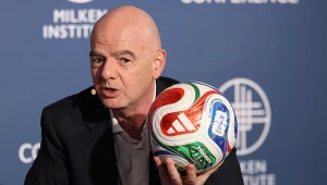Skrytykował Infantino, otrzymał "ripostę". Działacz wyrzucony z FIFA