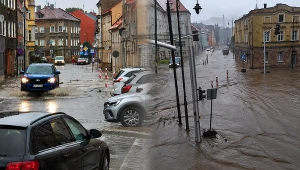 Głuchołazy po gwałtownej ulewie. Ulice znalazły się pod wodą