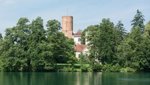 Zamek Ła­gów to jedna z najpiękniejszych budowli w województwie lubuskim