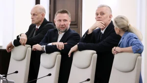 Ministrowie podczas posiedzenia rządu