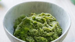Cukinia może być dobrą bazą do domowego pesto 