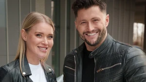 Ewelina Ruckgaber i Piotr Mróz na planie serialu "Gliniarze"