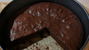 Proteinowe brownie wygląda i smakuje jak klasyczne ciasto