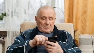 Od 1 września br. obniżą się limity dodatkowych zarobków, po których ZUS może zmniejszyć albo zawiesić wypłatę emerytury lub renty