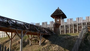 Czeski Biskupin oferuje niezapomniane wrażenia i pokaz historii w praktyce
