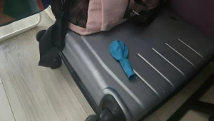 Co roku pakuję balon do walizki. Ten trik rozwiązuje aż dwa problemy