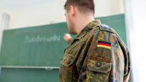 Reklama Bundeswehry na opakowaniu kebabu. Tak Niemcy zachęcają do wojska
