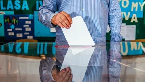 "Jak odbędą się wybory i ktoś je przegra, bo dostanie mniej głosów od kogoś innego, to znaczy, że demokracja wygra, a nie przegra"