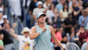 Krecz w meczu Świątek z Rybakiną. Błyskawiczna reakcja WTA, poszło w świat