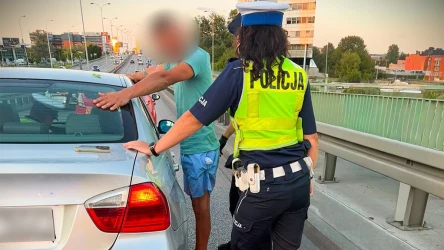 Zgodnie z prawem kierowca musi wykonywać polecenia policji