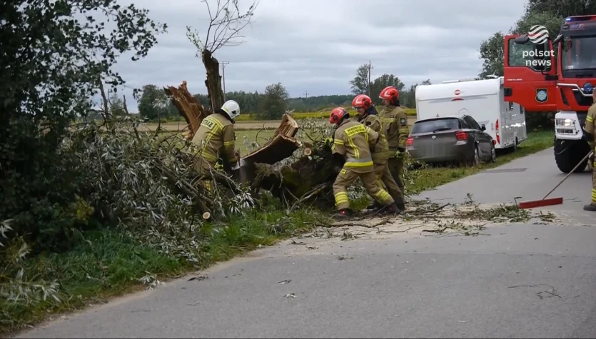 „Wydarzenia”: Nawałnice nad Polską. Ponad 4 tysiące interwencji strażaków