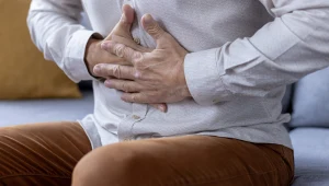 Wczesne objawy raka jelita grubego. Zrzucamy je na zmęczenie lub złą dietę