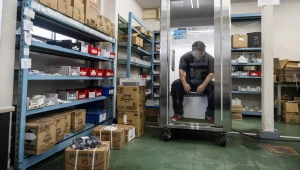 W Japonii coraz popularniejsze stają się lodówki, których przeznaczeniem jest chłodzenie pracowników