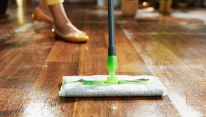 Kupujesz je przed szkołą? Pomogą zamaskować rysy na podłodze