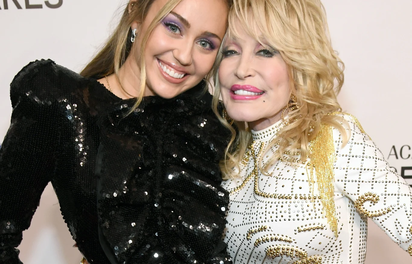 Miley Cyrus i Dolly Parton
