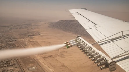Zasiewanie chmur nad Zjednoczonymi Emiratami Arabskimi