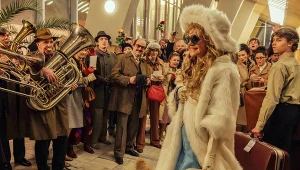 Sandra Drzymalska w scenie z filmu "Violetta Villas"