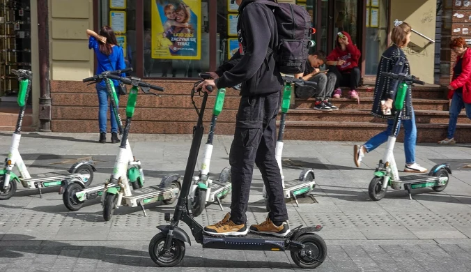 Coraz więcej poważnych wypadków z udziałem użytkowników hulajnóg elektrycznych. Wiele z nich dotyczy małoletnich