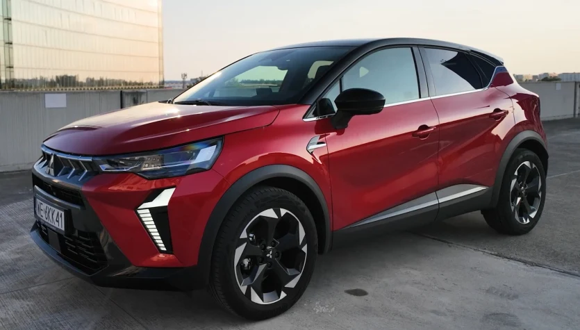 Mitsubishi ASX to bagietka w tempurze. Opłaca się bardziej niż Renault? 