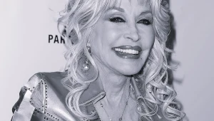 Fani Dolly Parton oddają hołd ikonie. Bukiety kwiatów i osobiste listy