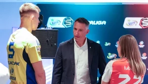 Prezes tłumaczy po oficjalnym ogłoszeniu sponsora. To było kluczowe
