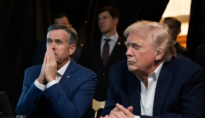 Donald Trump i dyrektor CIA John Ratcliffe podczas monitorowania działań amerykańskich sił zbrojnych w strefie operacyjnej, styczeń 2026 r.
