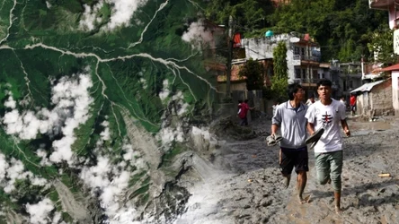 W powodzi błyskawicznej w Nepalu zginęły setki osób, a ponad tysiąc uważa się za zaginione. Możliwe będą kolejne osuwiska w regionie
