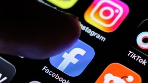 Ograniczenia social media dla nieletnich. KE wzywa Metę po sprawie w USA