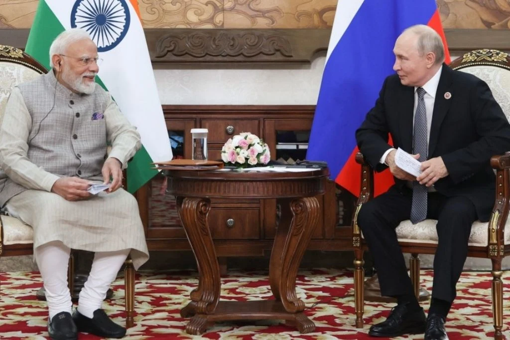 Wojna na Ukrainie. Modi zaapelował do Putina. "Musimy iść tą drogą" Premier Indii Narendra Modi i prezydent Rosji Władimir Putin.