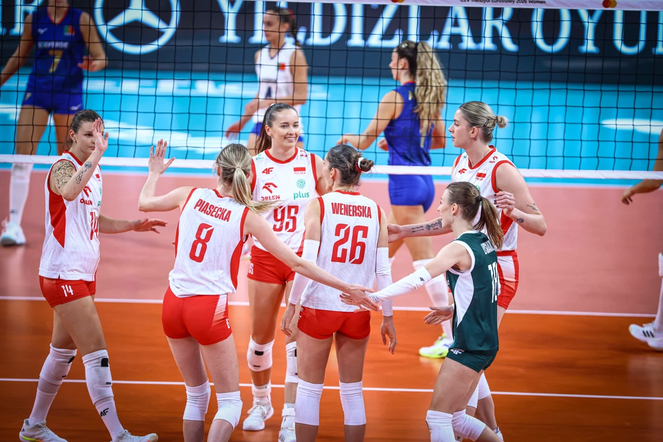 Siatkarki reprezentacji Polski w meczu z Portugalią article cover