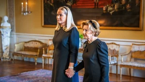 Została nową królową. Choroba, przeszczep płuc i trudny początek nowej roli