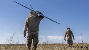 Ukraińscy żołnierze z obawą o wykorzystaniu dronów i systemów Starlink