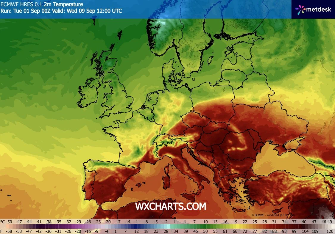 Kolorowa mapa Europy przedstawiająca rozkład temperatur, z najwyższymi wartościami zakreślonymi intensywną czerwienią nad południową i wschodnią częścią kontynentu oraz chłodniejszymi odcieniami zieleni i żółci na północy i zachodzie.