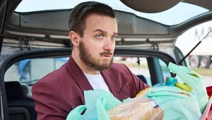 Michał Sikorski jako Robert w "The Office PL"