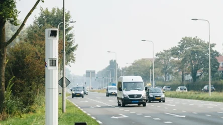 Mandat z zagranicy za zdjęcie z fotoradaru może dotrzeć do Polski.