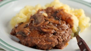 Taki stek zawsze się udaje, najlepiej smakuje z ziemniakami