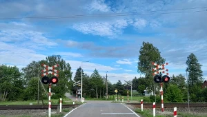 Tragiczny wypadek na torach. Matka wbiegła po dziecko, zdj. ilustracyjne