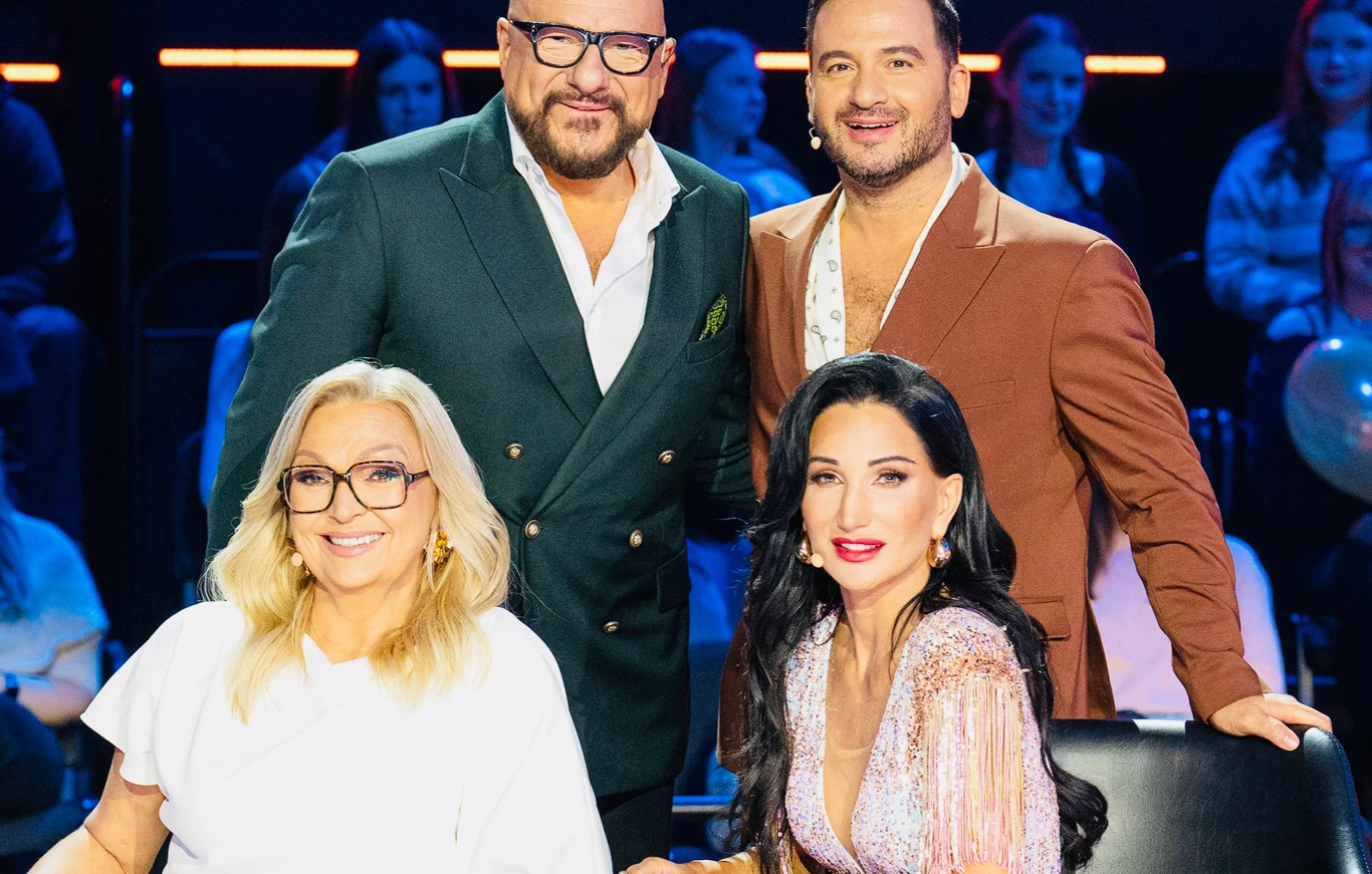 Jurorzy "Twoja Twarz Brzmi Znajomo": Piotr Gąsowski, Stefano Terrazzino, Małgorzata Walewska, Justyna Steczkowska Jurorzy programu "Twoja Twarz Brzmi Znajomo": Piotr Gąsowski, Stefano Terrazzino, Małgorzata Walewska, Justyna Steczkowska.