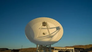 NASA rozszerza sieć Deep Space Network. Nowa antena na pustyni w Kalifornii.