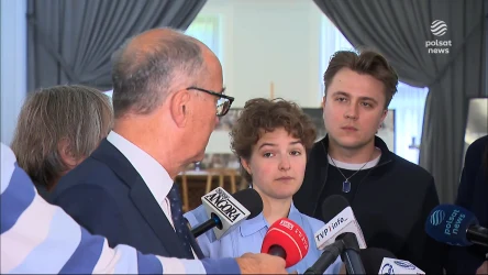 Czarzasty nagle przerwał konferencję. Zaprosił aktywistów bliżej kamer