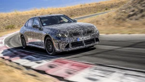 Nowe BMW M3 nie zrywa z tradycją. 443 KM, 6 cylindrów i tryb driftowania