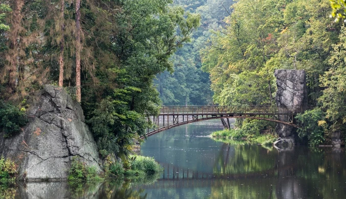 Park Krajobrazowy Doliny Bobru jest wyjątkowo urokliwy. Tu Jezioro Modre